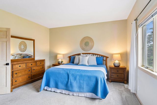 2065 Woodstone Court, Victoria, MN 55386