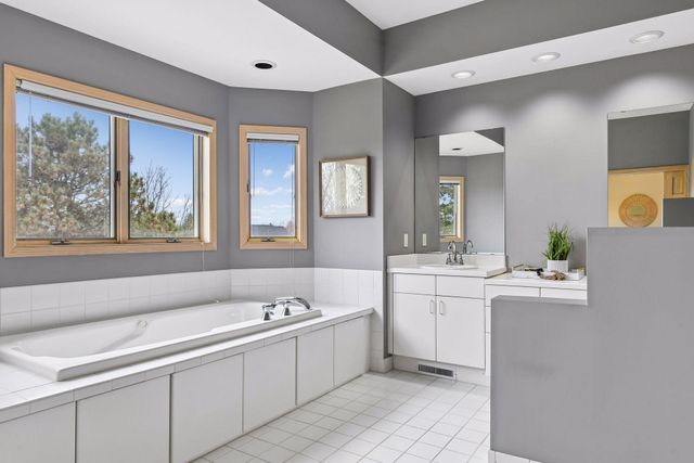 2065 Woodstone Court, Victoria, MN 55386