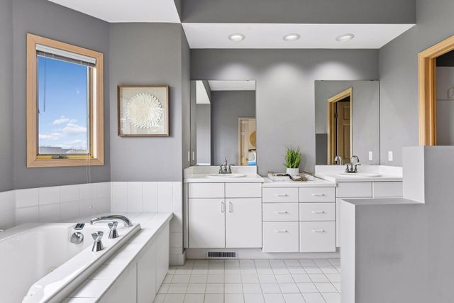 2065 Woodstone Court, Victoria, MN 55386