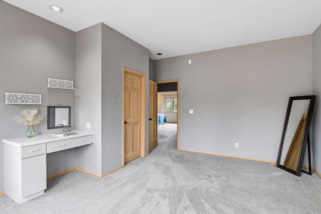 2065 Woodstone Court, Victoria, MN 55386