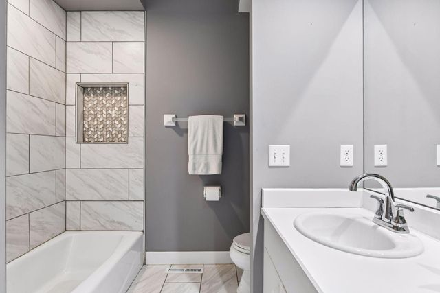 2065 Woodstone Court, Victoria, MN 55386