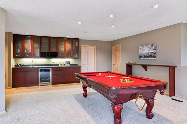 2065 Woodstone Court, Victoria, MN 55386