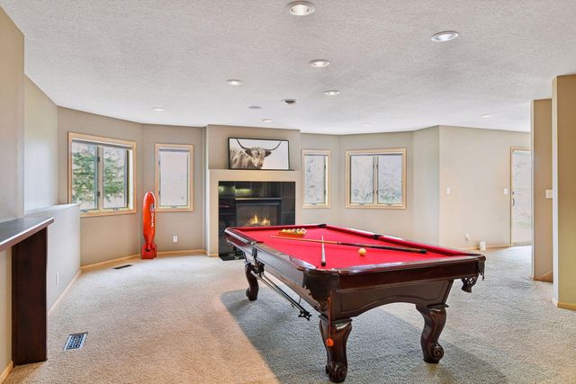 2065 Woodstone Court, Victoria, MN 55386