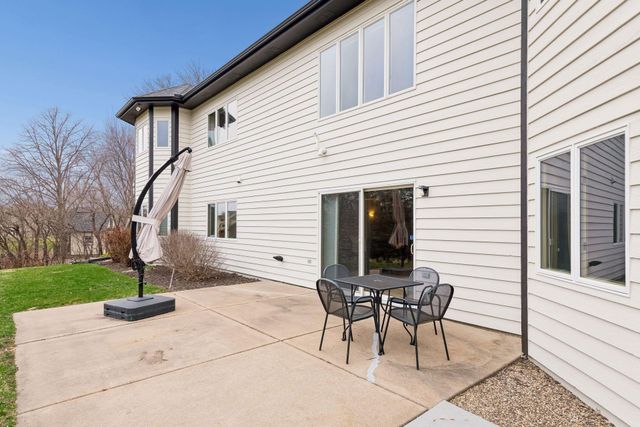 2065 Woodstone Court, Victoria, MN 55386