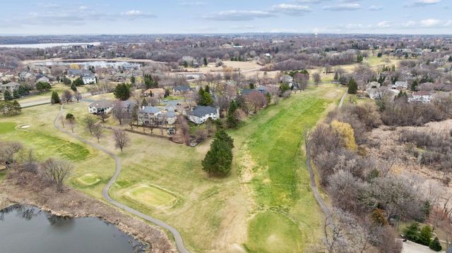 2065 Woodstone Court, Victoria, MN 55386