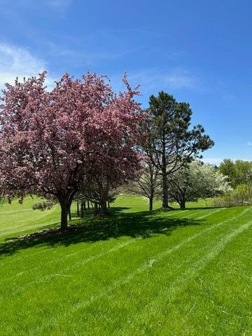 2065 Woodstone Court, Victoria, MN 55386