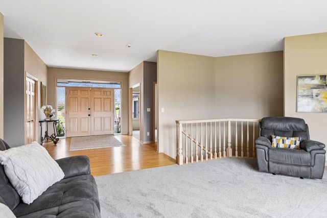 2065 Woodstone Court, Victoria, MN 55386