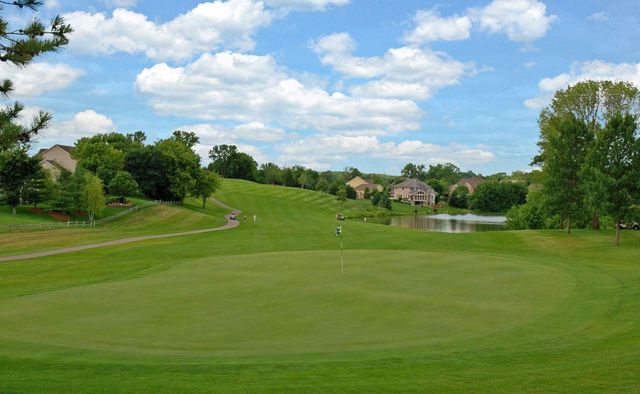 2065 Woodstone Court, Victoria, MN 55386