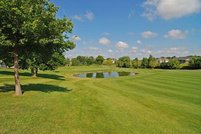 2065 Woodstone Court, Victoria, MN 55386