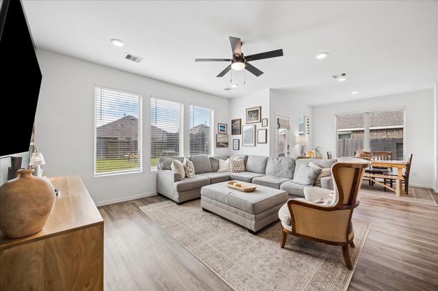 4322 Banfield Hills Lane, Baytown, TX 77521