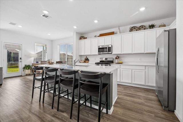 4322 Banfield Hills Lane, Baytown, TX 77521