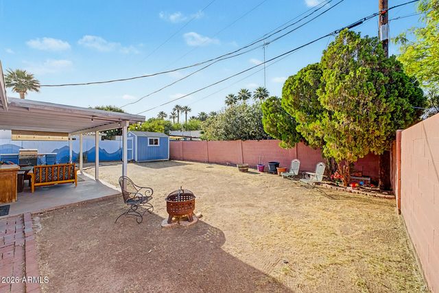 1524 E EARLL Drive, Phoenix, AZ 85014