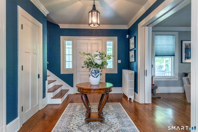 11 Pleasant Street, Woodbury, CT 06798