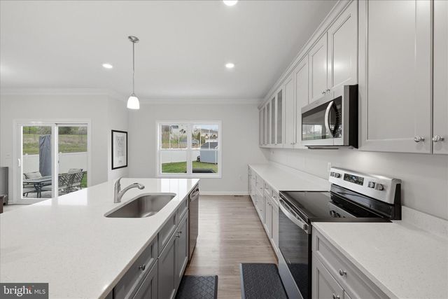 259 TWICKENHAM DR, Martinsburg, WV 25403