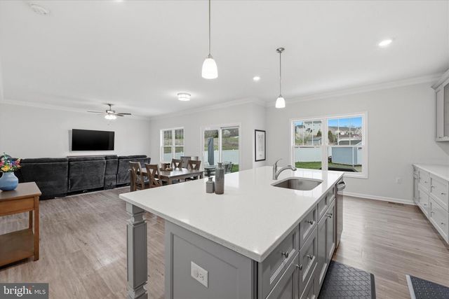 259 TWICKENHAM DR, Martinsburg, WV 25403