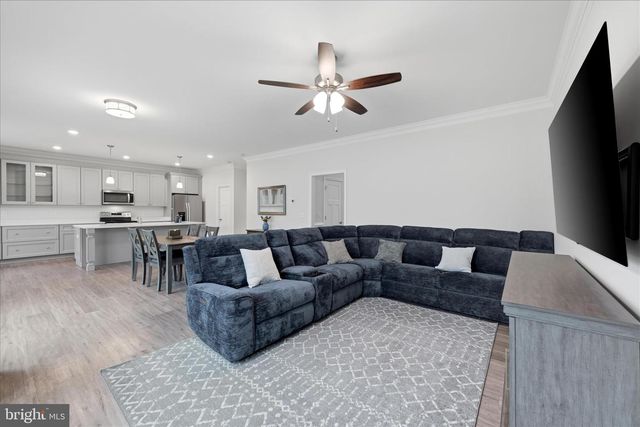 259 TWICKENHAM DR, Martinsburg, WV 25403