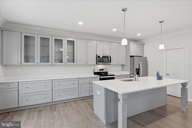 259 TWICKENHAM DR, Martinsburg, WV 25403