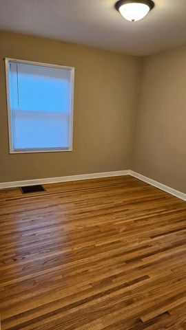 5825 45th Avenue S, Minneapolis, MN 55417