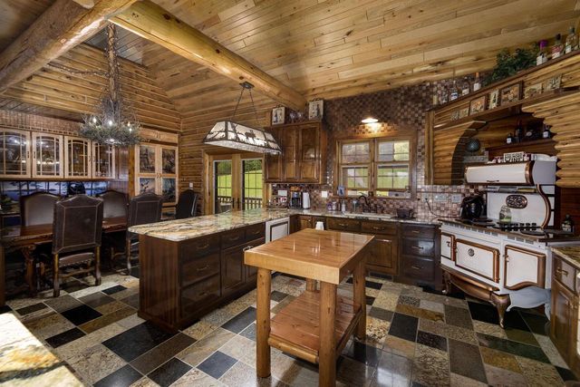 W743 Utley Road, Markesan, WI 53946