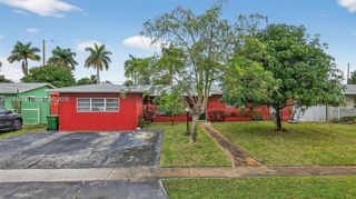 6861 SW 1st Ct, Pembroke Pines, FL 33023