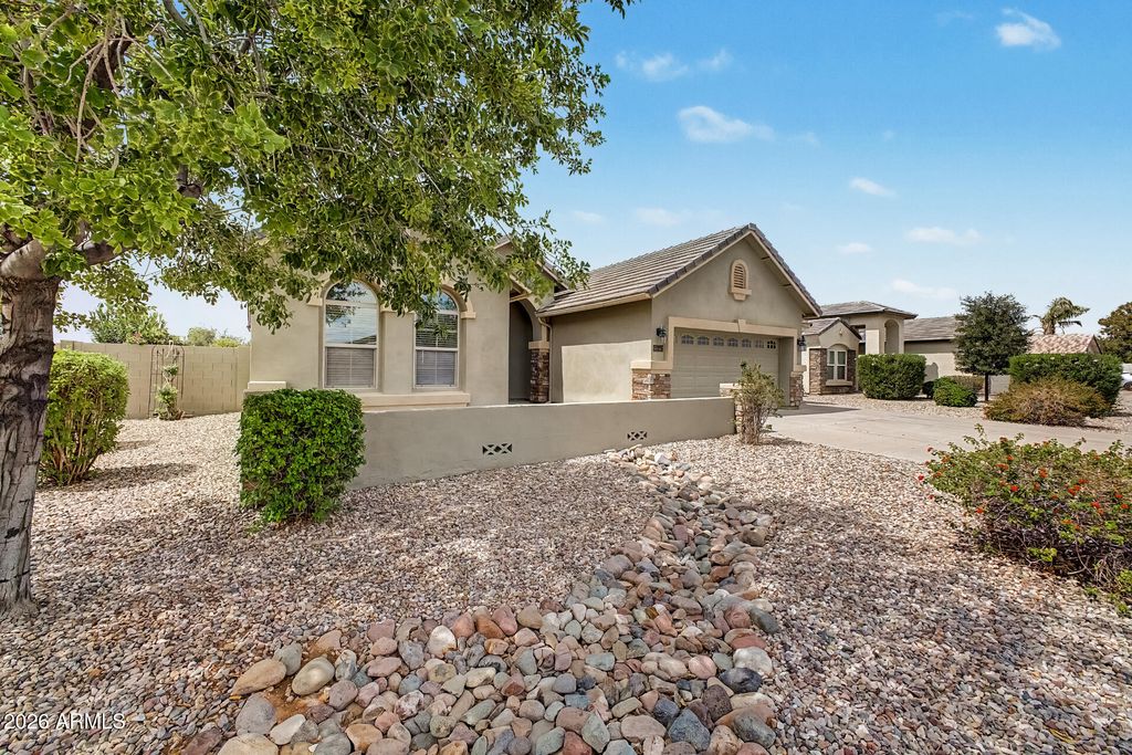 40462 N CAPE WRATH Drive, San Tan Valley, AZ 85140 — photo 5