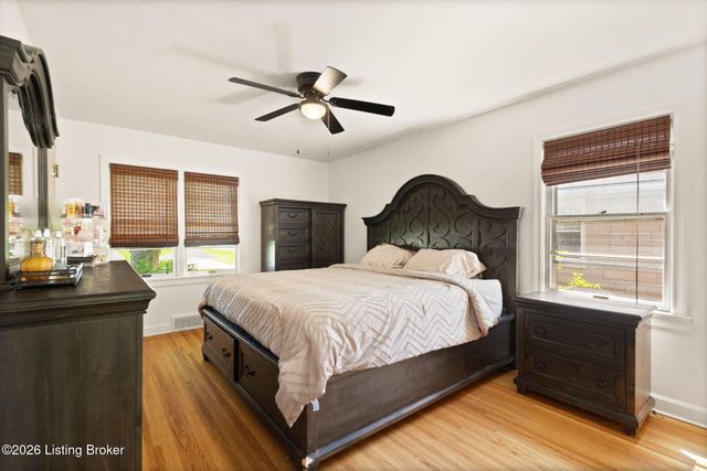 3316 Cornelia Dr, Louisville, KY 40220