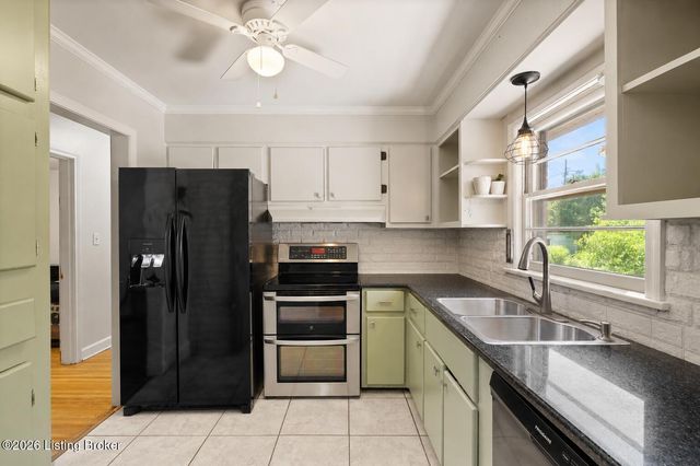3316 Cornelia Dr, Louisville, KY 40220