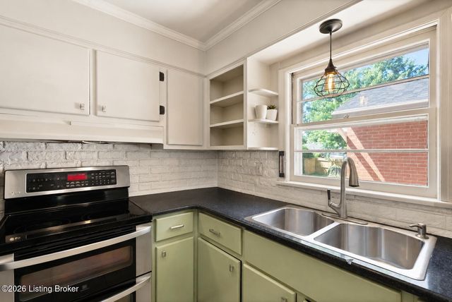 3316 Cornelia Dr, Louisville, KY 40220