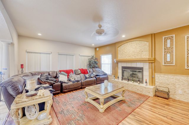 1361 GATE Place, El Paso, TX 79936