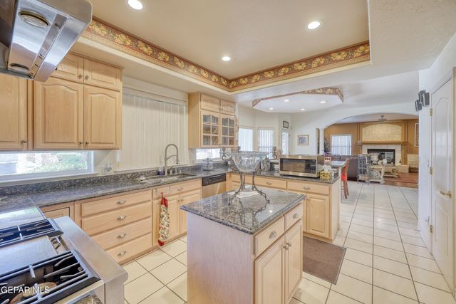 1361 GATE Place, El Paso, TX 79936