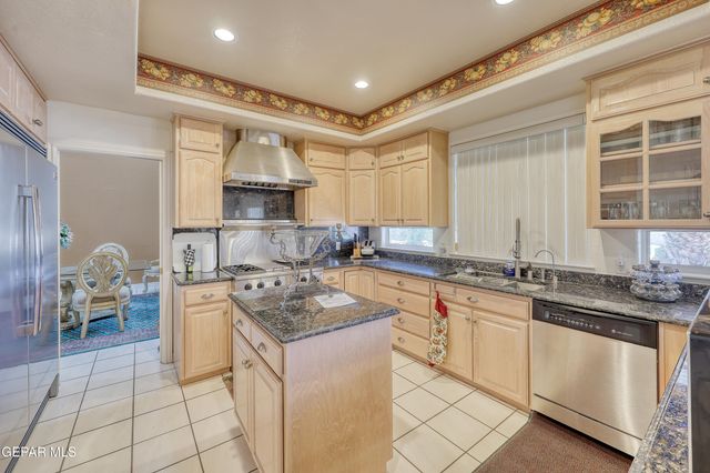 1361 GATE Place, El Paso, TX 79936