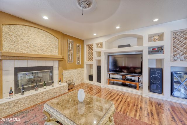 1361 GATE Place, El Paso, TX 79936