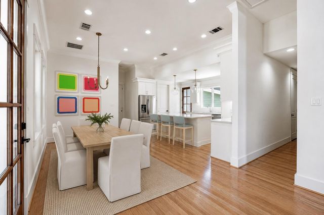 1303 Summer Street, Houston, TX 77007