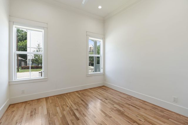 1303 Summer Street, Houston, TX 77007