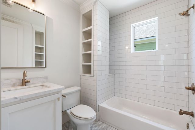 1303 Summer Street, Houston, TX 77007
