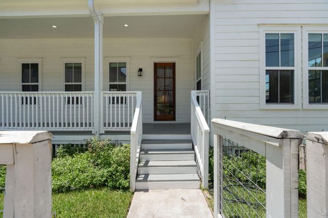 1303 Summer Street, Houston, TX 77007