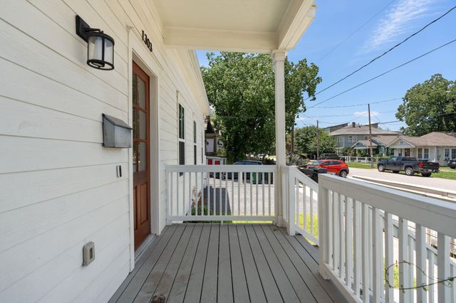 1303 Summer Street, Houston, TX 77007