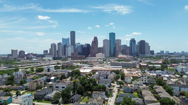 1303 Summer Street, Houston, TX 77007