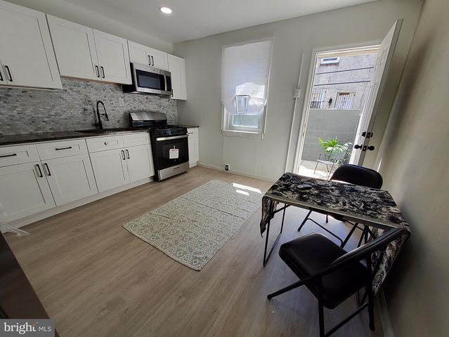 1332 S STANLEY ST, Philadelphia, PA 19146