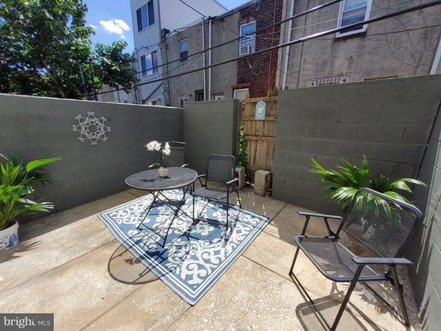 1332 S STANLEY ST, Philadelphia, PA 19146