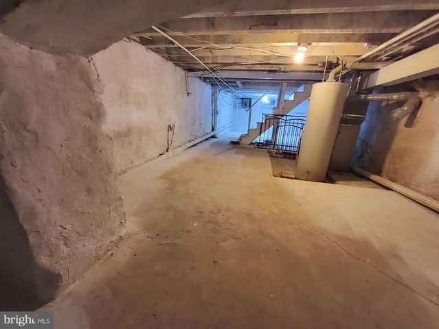 1332 S STANLEY ST, Philadelphia, PA 19146