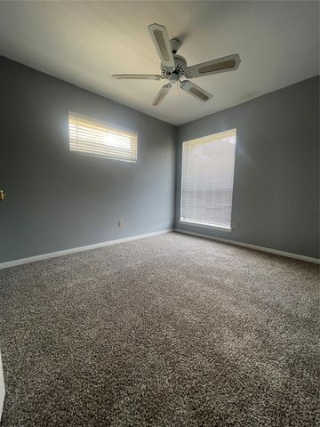 5515 Strack Road 115, Houston, TX 77069