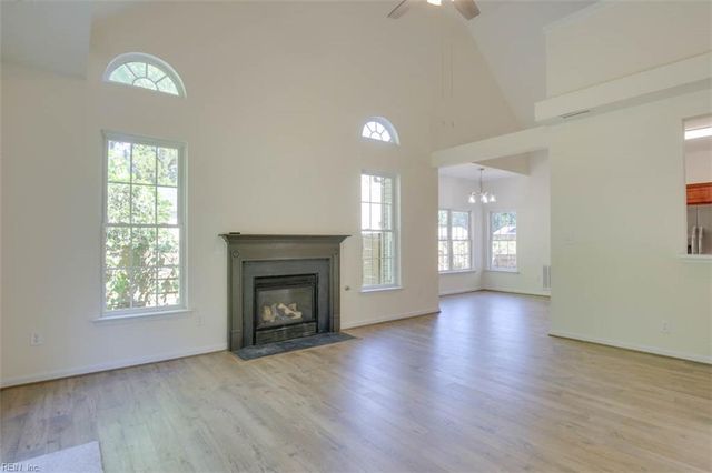 41 Mennonite LN, Newport News, VA 23602