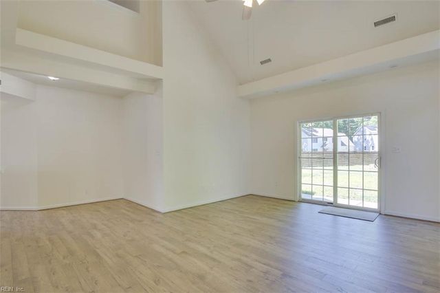 41 Mennonite LN, Newport News, VA 23602