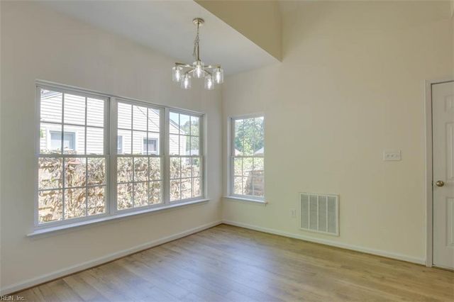 41 Mennonite LN, Newport News, VA 23602