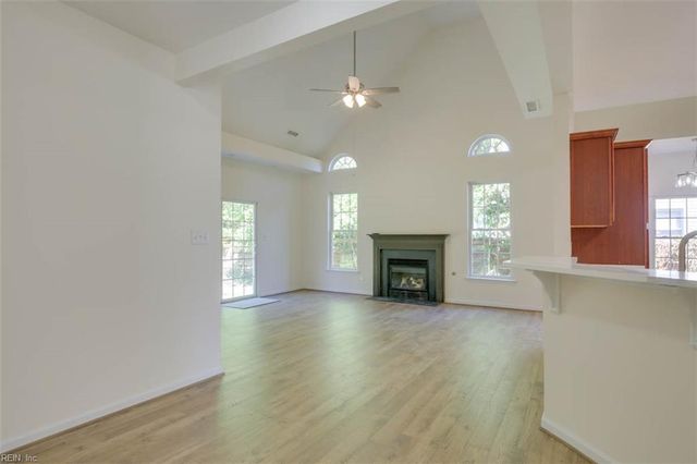 41 Mennonite LN, Newport News, VA 23602