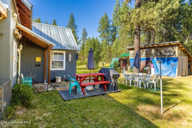 89 Jada Dr, Blanchard, ID 83804