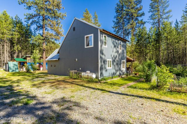89 Jada Dr, Blanchard, ID 83804