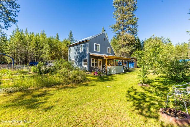89 Jada Dr, Blanchard, ID 83804