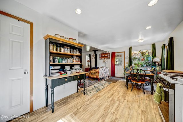 89 Jada Dr, Blanchard, ID 83804